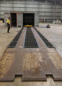 Pneumatic machine for manual loading and unloading